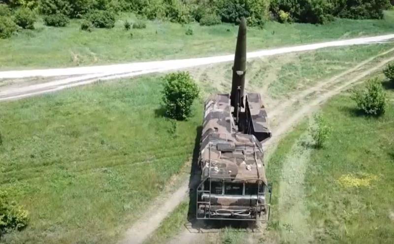 Ударом ракет ОТРК «Искандер» уничтожен пункт временной дислокации артиллеристов ВСУ в Славянске