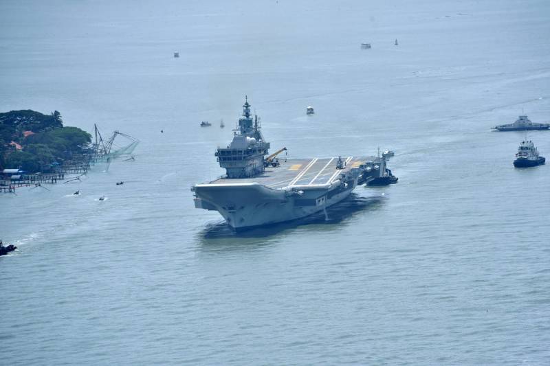 Первый самостоятельно построенный индийский авианосец INS Vikrant завершил четвёртый этап ходовых испытаний